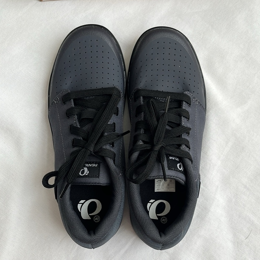 New Pearl Izumi Women’s X-ALP Flow Flat Pedal MTB Shoes, Sz 8 - Picture 3 of 7